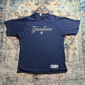 Vintage MLB New York Yankees Distressed Spellout T-shirt